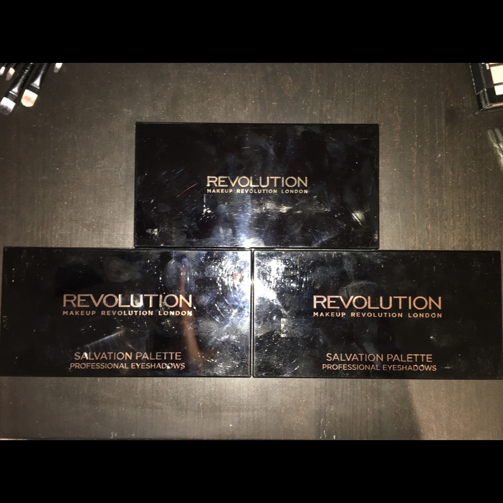Makeup Revolution Eyeshadow Bundle